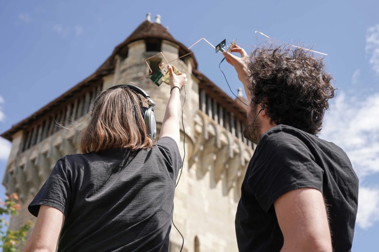 Cluster #23 / Workshop / Ioana Vreme Moser – Harvester Bugs. Autonomous energy hunters